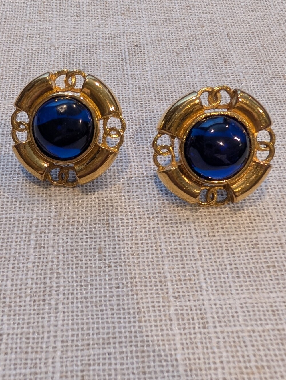 Chanel Vintage Gripoix Blue Glass Clip On Earrings